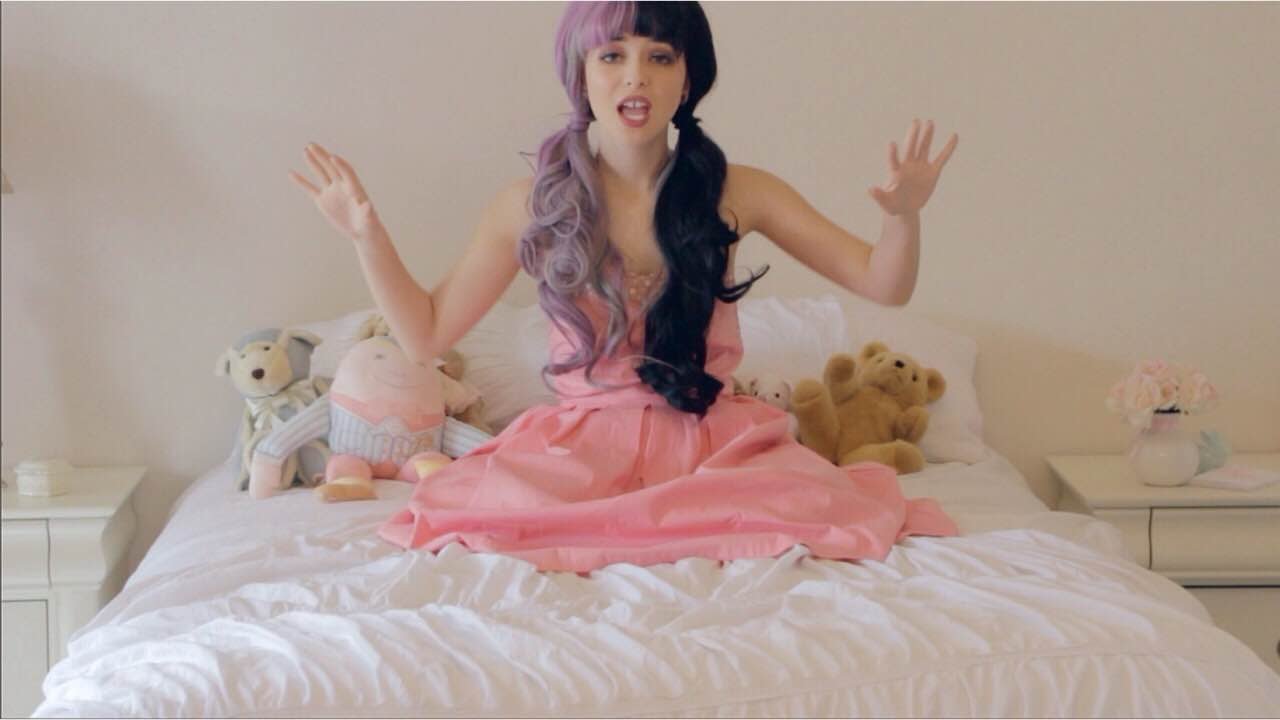 Melanie Martinez Pity Party Makeup Tutorial